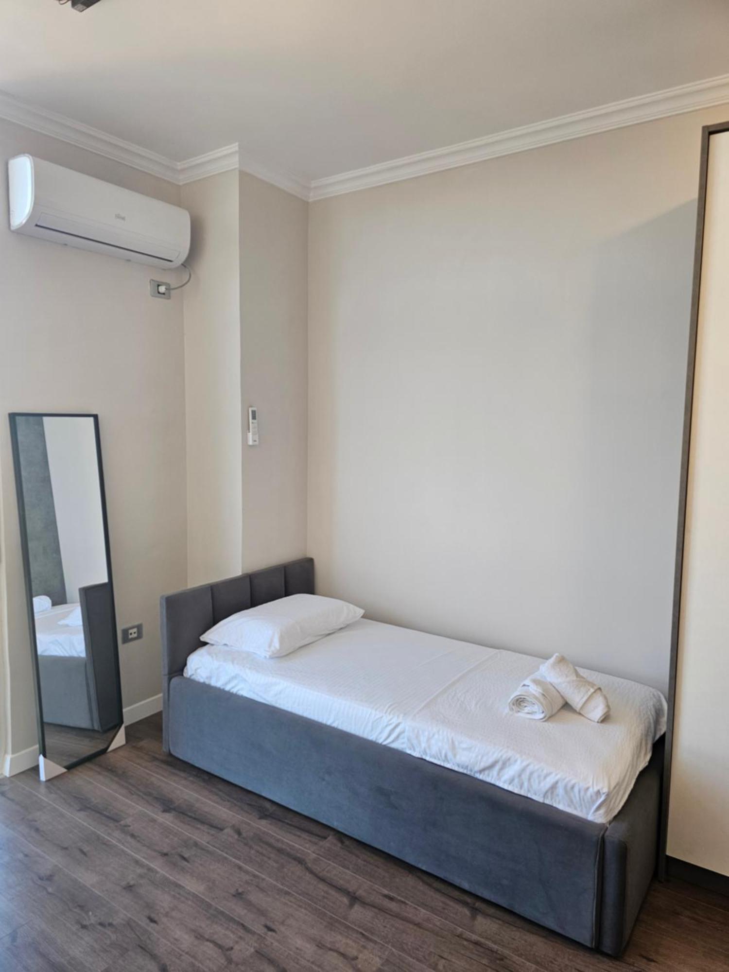 Sky Apartaments City Center ติรานา ภายนอก รูปภาพ