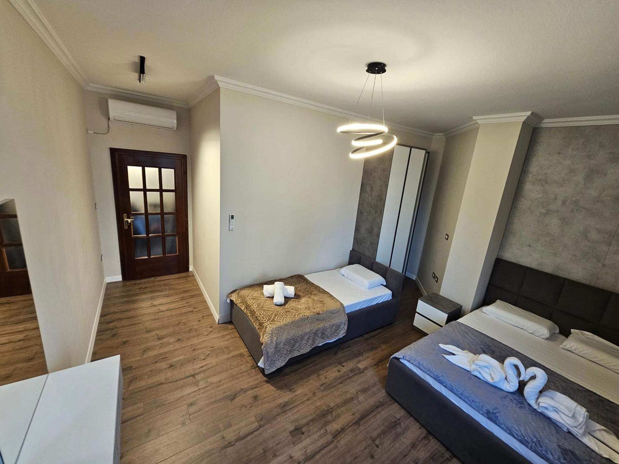 Sky Apartaments City Center ติรานา ภายนอก รูปภาพ